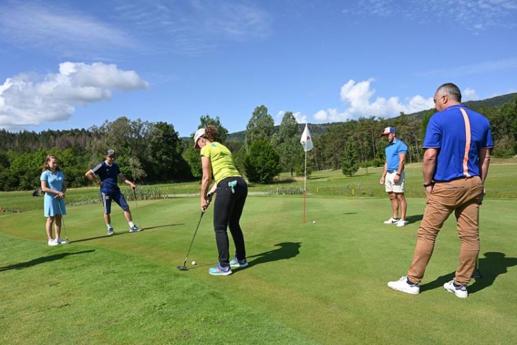 Golf du Haut-Bugey à Samognat