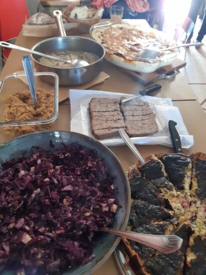 Repas partagé à la Fourmi Verte